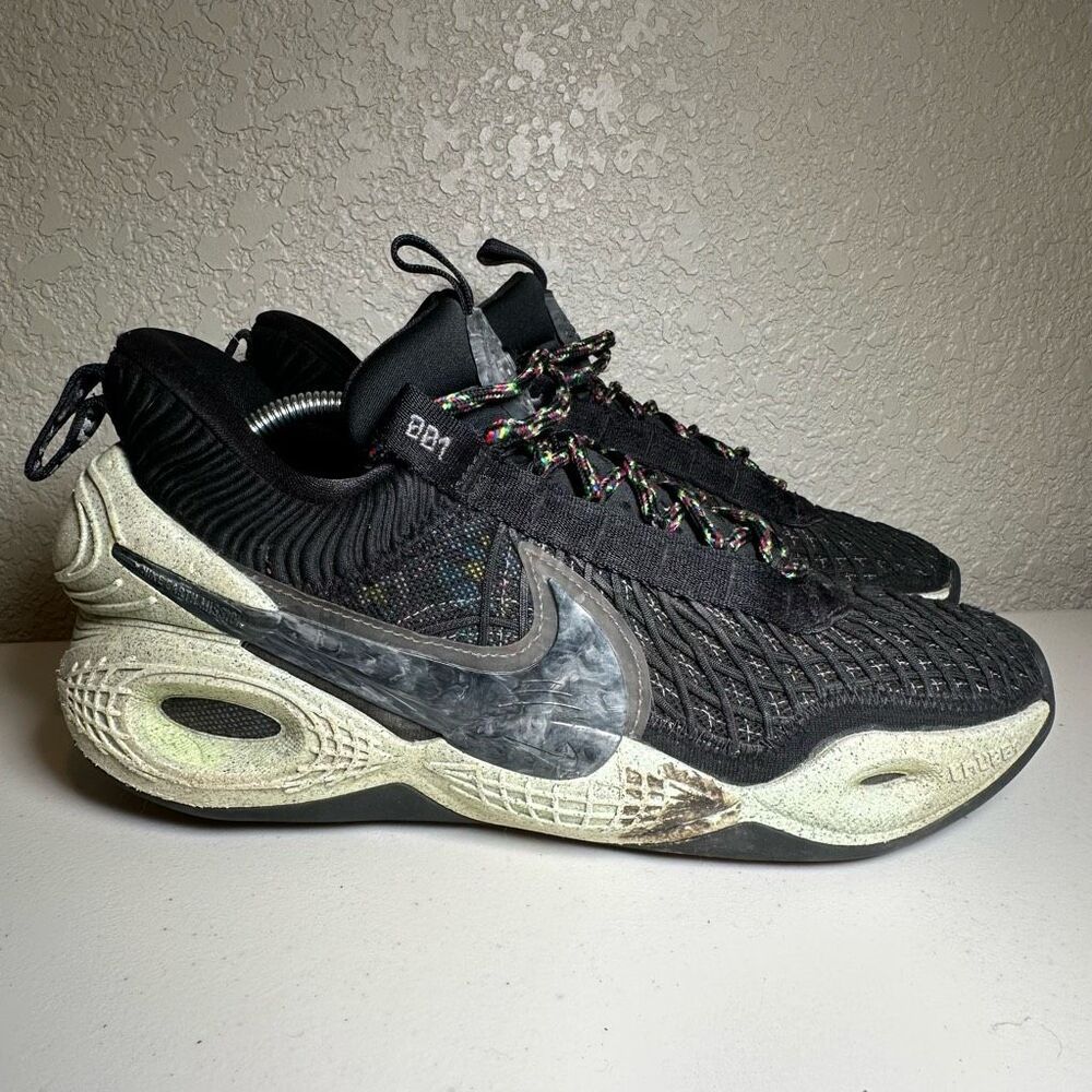Nike Mens 9.5 Cosmic Unity Basketball Shoes Black Green Glow Da6725-001 Low Top